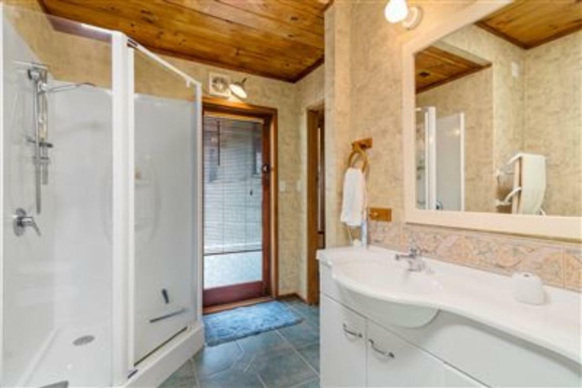 Aquarius Lake View Resort ロトルア エクステリア 写真